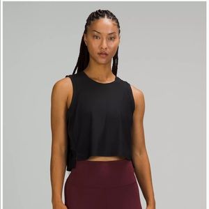 NWT Lululemon muscle love crop top